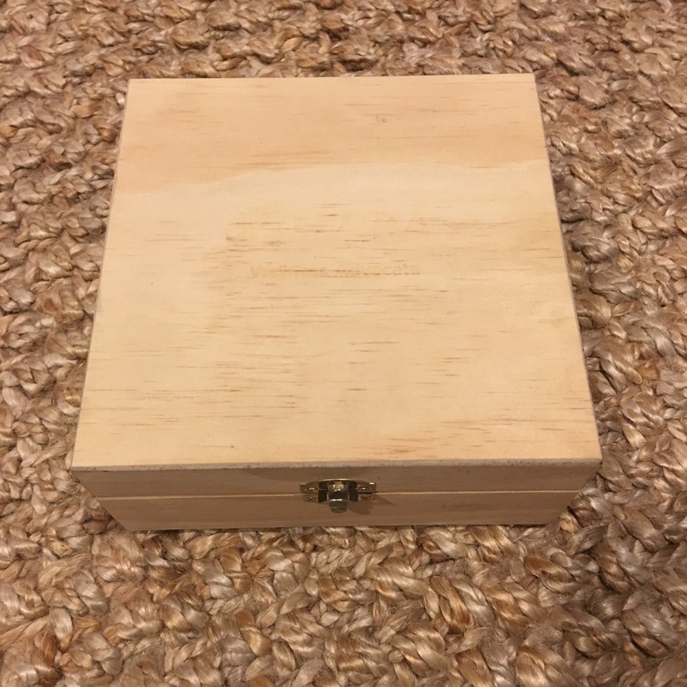 Small dōTERRA storage box.
